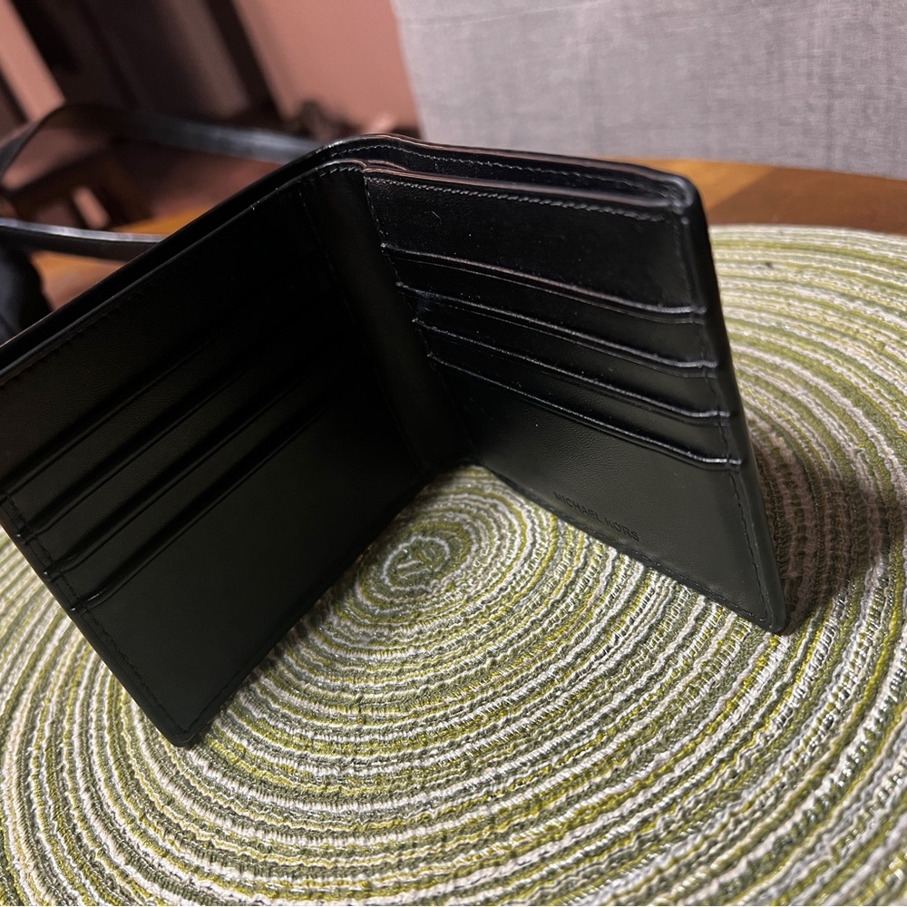 Men’s Wallet - Picture 2 of 6
